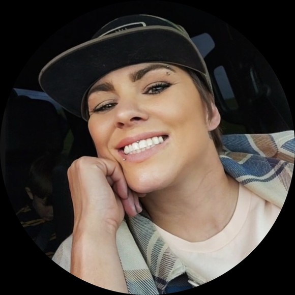 nicolehebrank